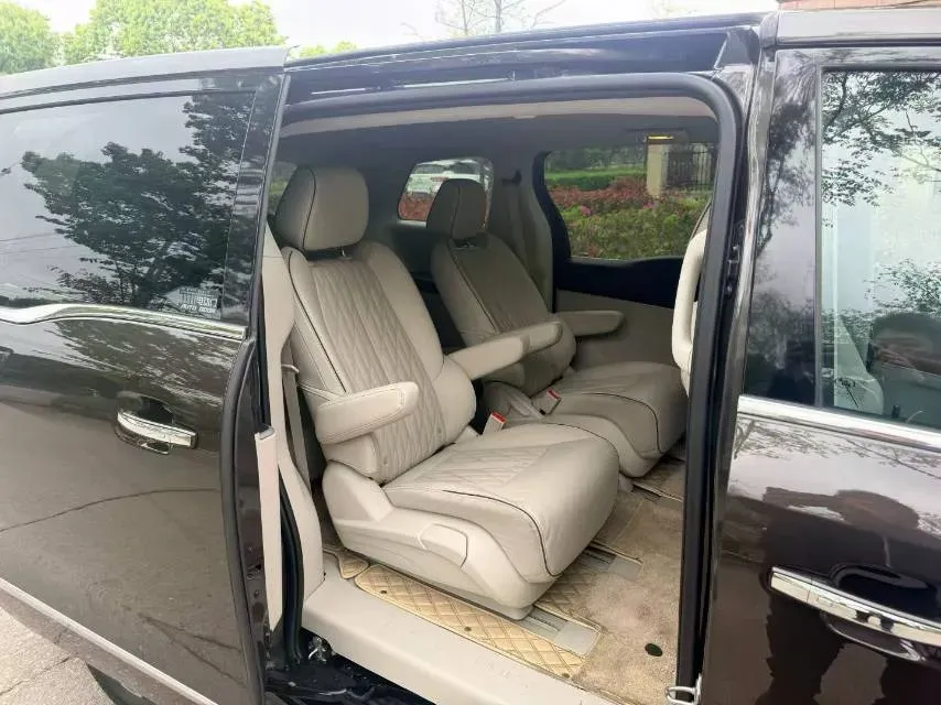 2021 Buick GL8 2.0T 237HP L4 9AT,autocango,china used car exporter,china ev exporter,chinese used car exporter,chinese used ev exporter