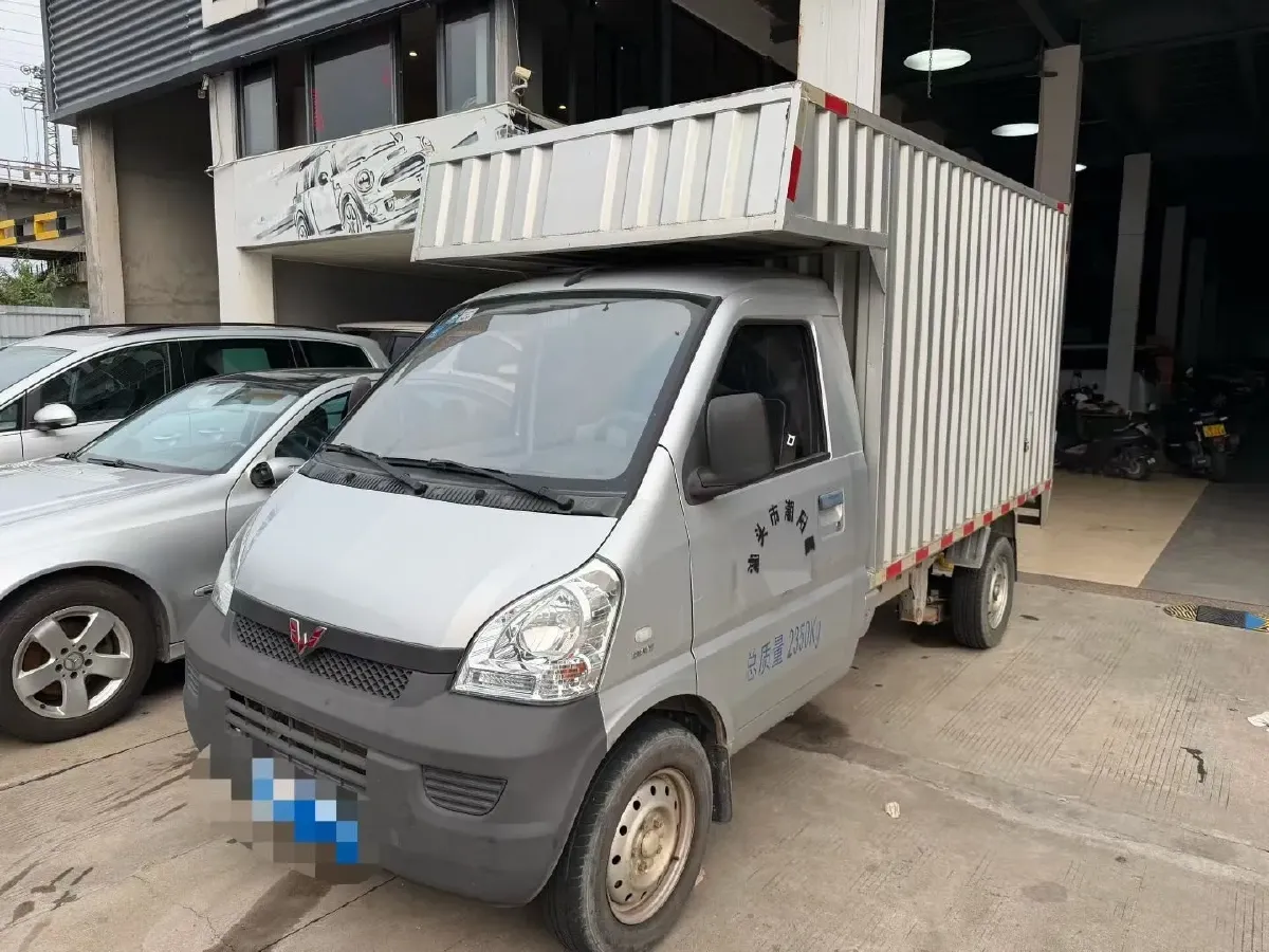 2021 WuLing RongGuang Mini Truck 1.5L 99HP L4 5MT,autocango,china used car exporter,china ev exporter,chinese used car exporter,chinese used ev exporter