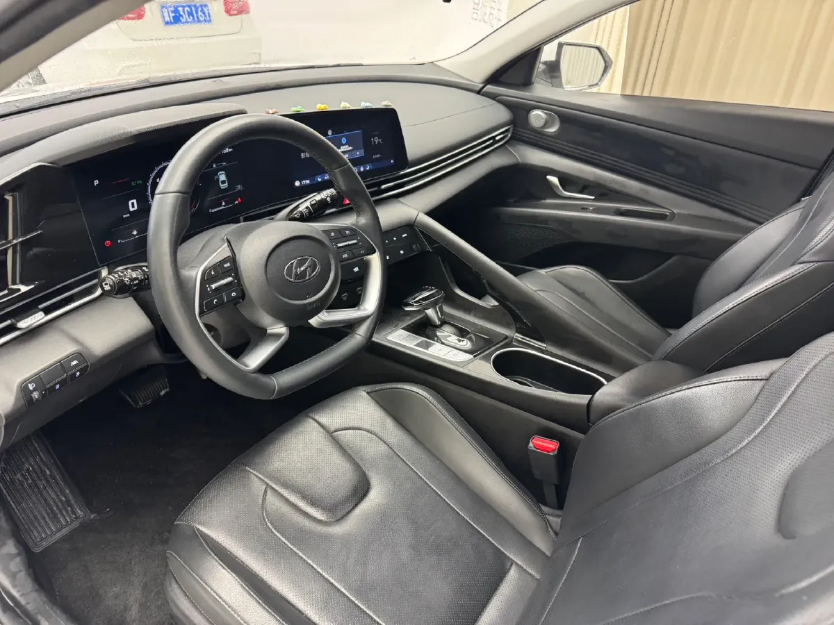 2022 Hyundai Elantra 1.5L 115HP L4 CVT,autocango,china used car exporter,china ev exporter,chinese used car exporter,chinese used ev exporter