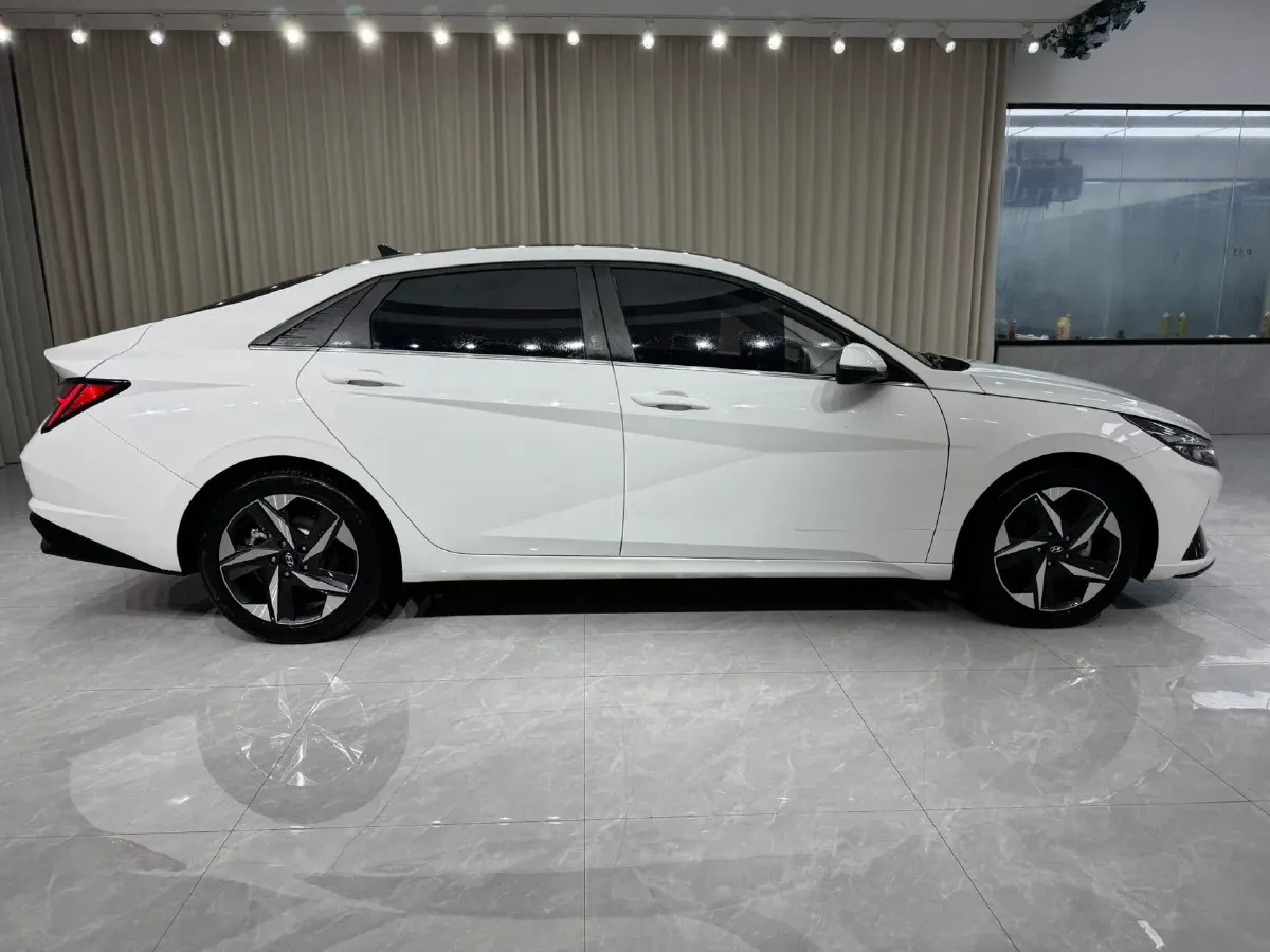 2022 Hyundai Elantra 1.5L 115HP L4 CVT,autocango,china used car exporter,china ev exporter,chinese used car exporter,chinese used ev exporter