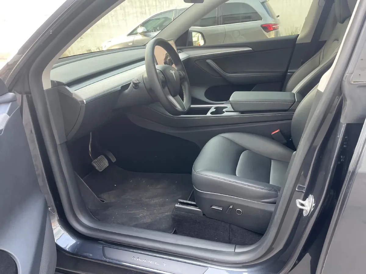 2024 Iveco OuSheng BEV 77.28KWH,autocango,china used car exporter,china ev exporter,chinese used car exporter,chinese used ev exporter