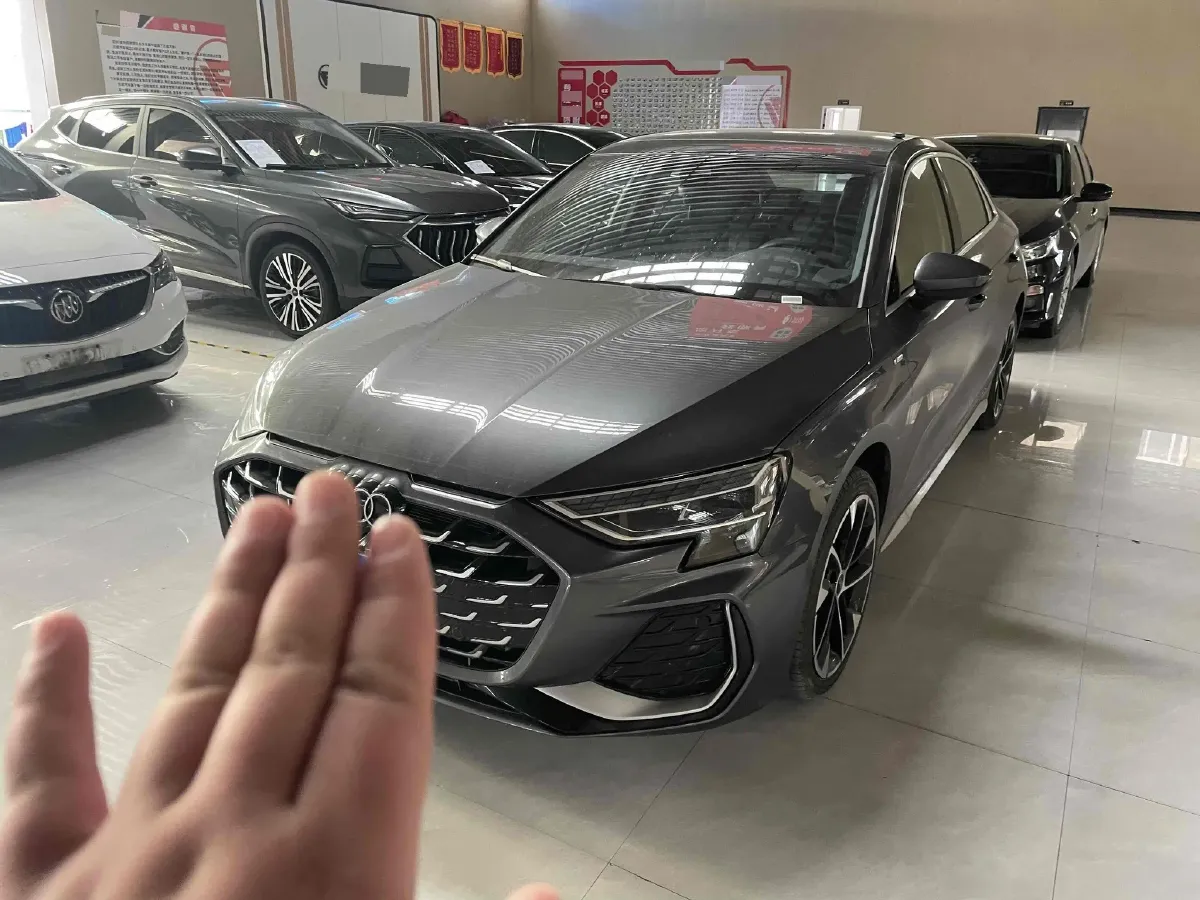 2025 Audi A3 1.5T 160HP L4 7DCT,autocango,china used car exporter,china ev exporter,chinese used car exporter,chinese used ev exporter