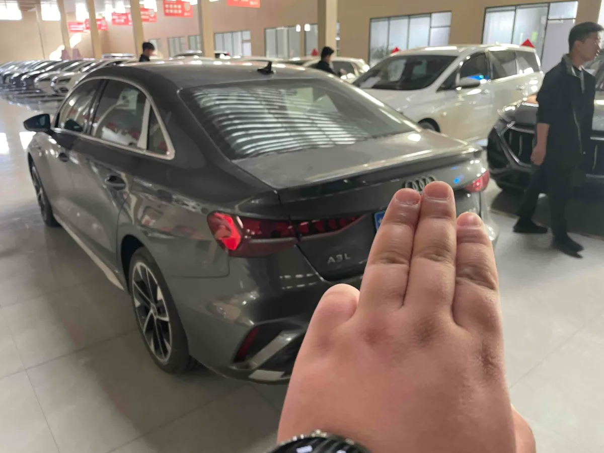 2025 Audi A3 1.5T 160HP L4 7DCT,autocango,china used car exporter,china ev exporter,chinese used car exporter,chinese used ev exporter