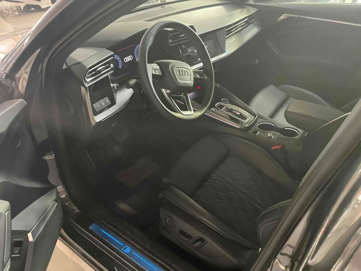 2025 Audi A3 1.5T 160HP L4 7DCT,autocango,china used car exporter,china ev exporter,chinese used car exporter,chinese used ev exporter