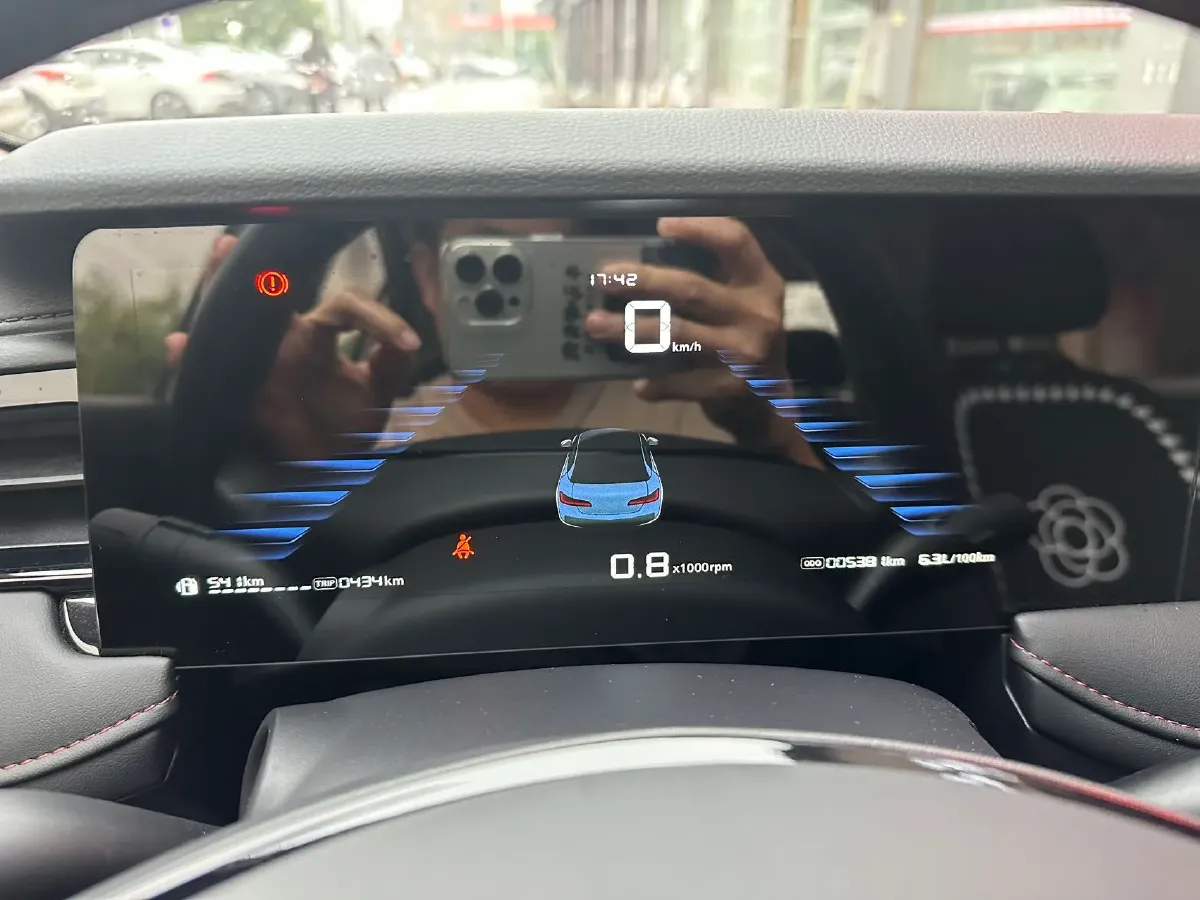 2026 Roewe i5 1.5L 129HP L4 5MT,autocango,china used car exporter,china ev exporter,chinese used car exporter,chinese used ev exporter