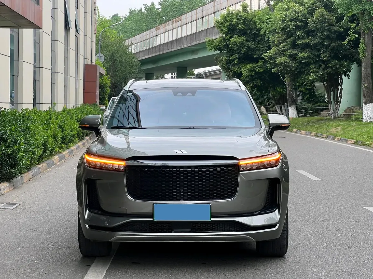 2020 Li ONE Range Extended 131HP REEV 40.5KWH,autocango,china used car exporter,china ev exporter,chinese used car exporter,chinese used ev exporter