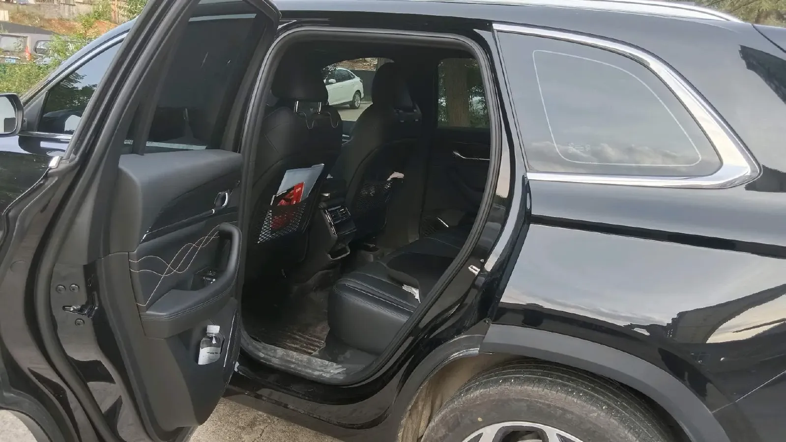 2024 Geely Monjaro 2.0T 218HP L4 7DCT,autocango,china used car exporter,china ev exporter,chinese used car exporter,chinese used ev exporter