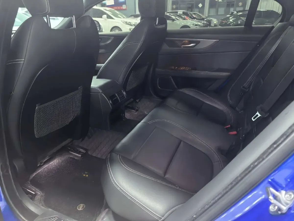 2020 Jaguar XEL 2.0T 200HP L4 8AT,autocango,china used car exporter,china ev exporter,chinese used car exporter,chinese used ev exporter