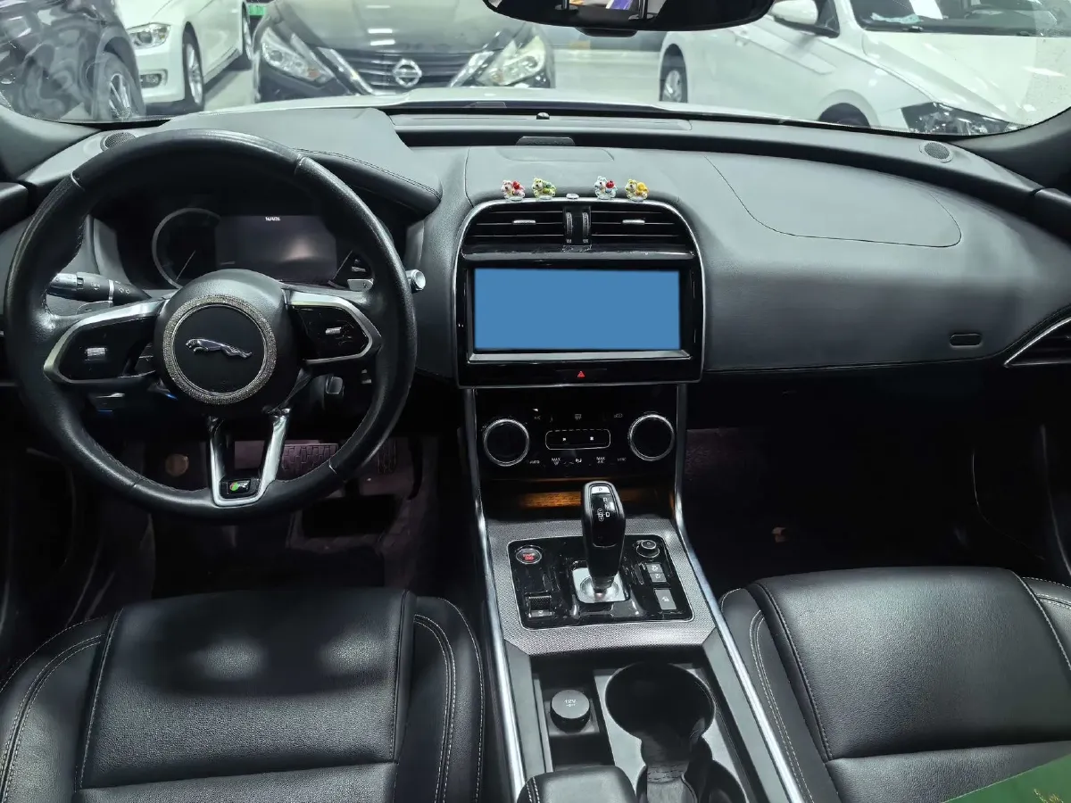 2020 Jaguar XEL 2.0T 200HP L4 8AT,autocango,china used car exporter,china ev exporter,chinese used car exporter,chinese used ev exporter