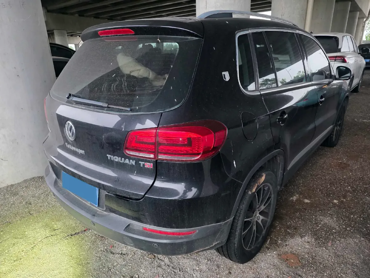 2015 Volkswagen Tiguan 1.8T 160HP L4 6AT,autocango,china used car exporter,china ev exporter,chinese used car exporter,chinese used ev exporter