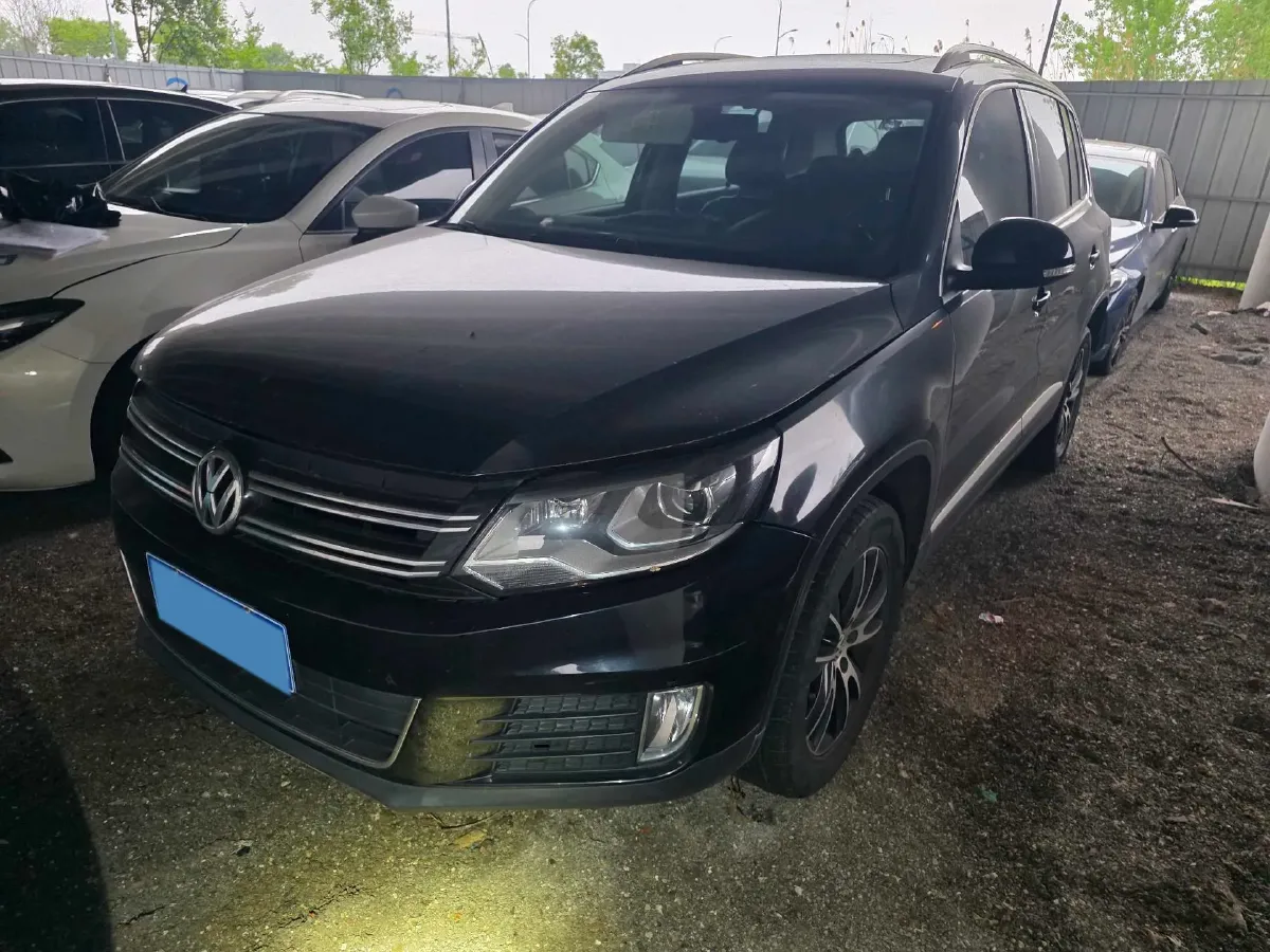 2015 Volkswagen Tiguan 1.8T 160HP L4 6AT,autocango,china used car exporter,china ev exporter,chinese used car exporter,chinese used ev exporter