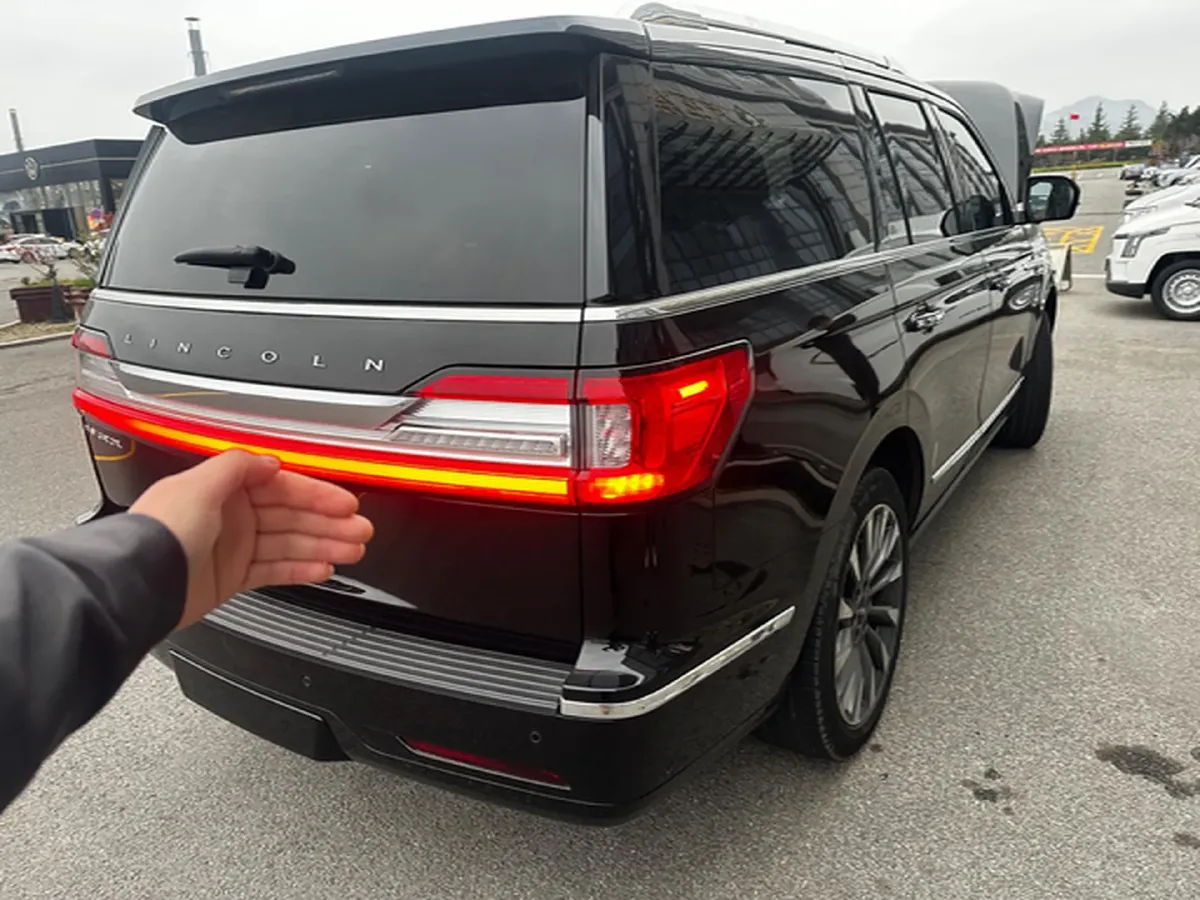 2018 Lincoln Navigator 3.5T 415HP V6 10AT,autocango,china used car exporter,china ev exporter,chinese used car exporter,chinese used ev exporter