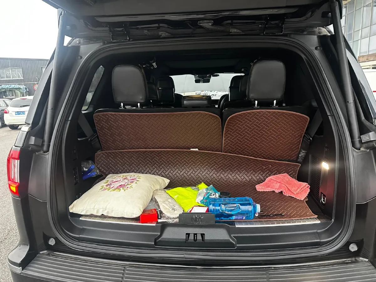 2018 Lincoln Navigator 3.5T 415HP V6 10AT,autocango,china used car exporter,china ev exporter,chinese used car exporter,chinese used ev exporter