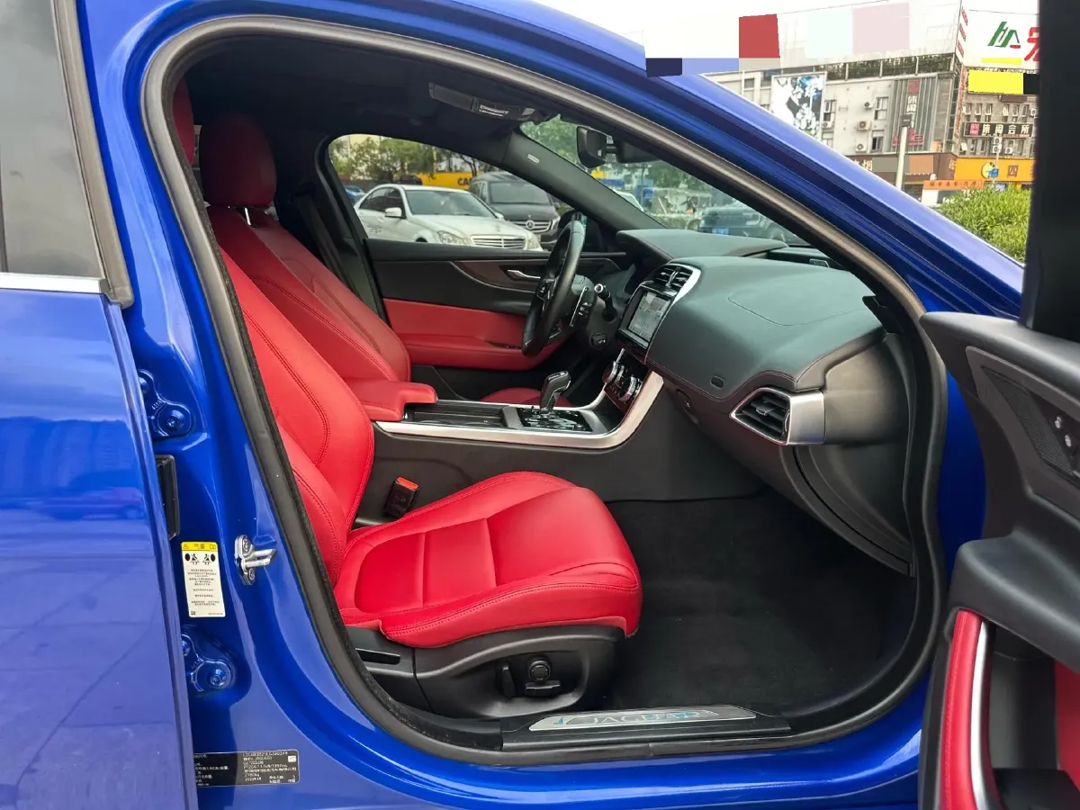 2020 Jaguar XEL 2.0T 200HP L4 8AT,autocango,china used car exporter,china ev exporter,chinese used car exporter,chinese used ev exporter