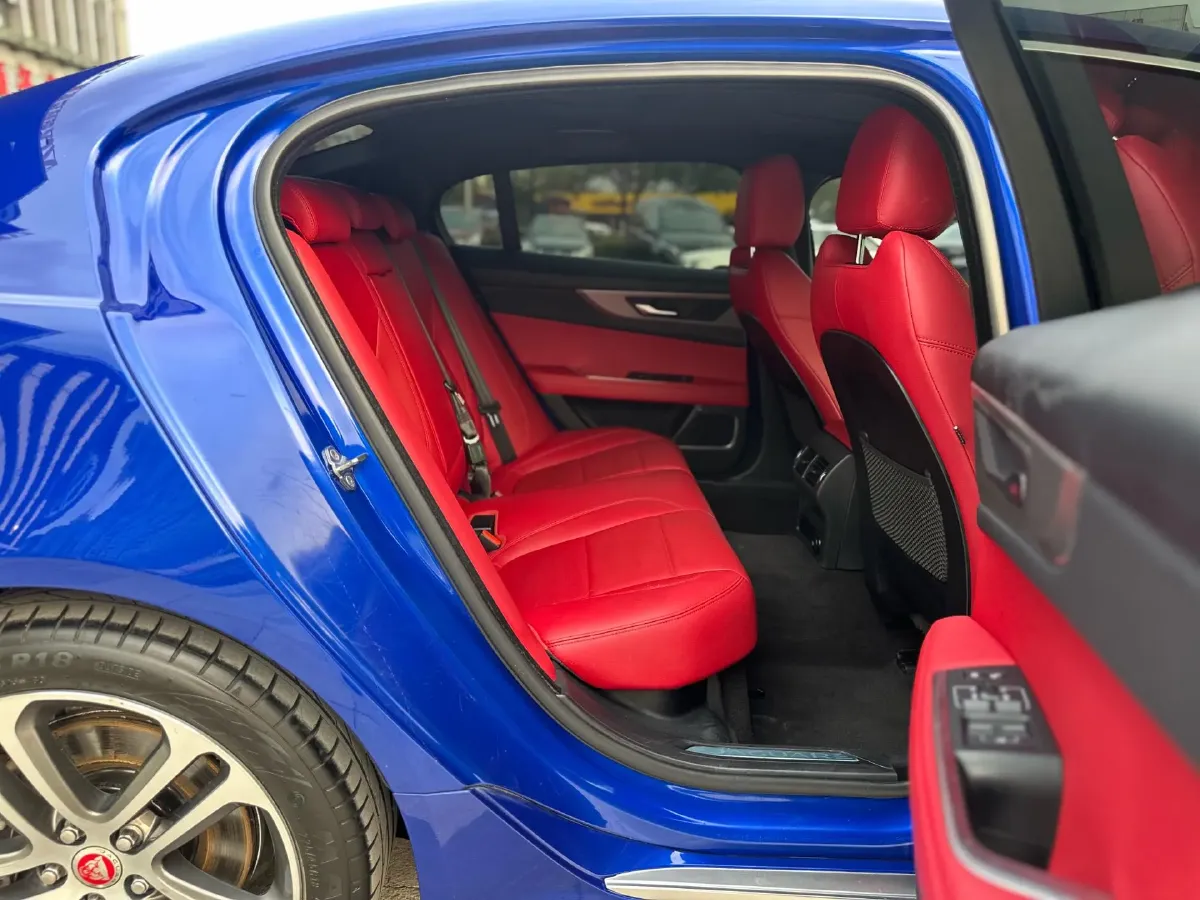 2020 Jaguar XEL 2.0T 200HP L4 8AT,autocango,china used car exporter,china ev exporter,chinese used car exporter,chinese used ev exporter