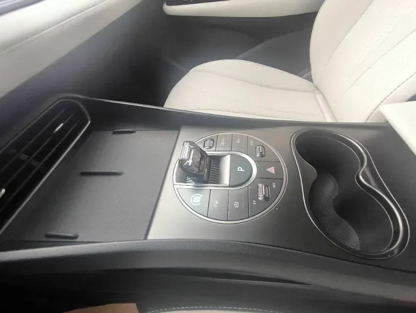 2025 BYD Seal05 DM-i 1.5L 101HP L4 E-CVT PHEV 15.87KWH,autocango,china used car exporter,china ev exporter,chinese used car exporter,chinese used ev exporter