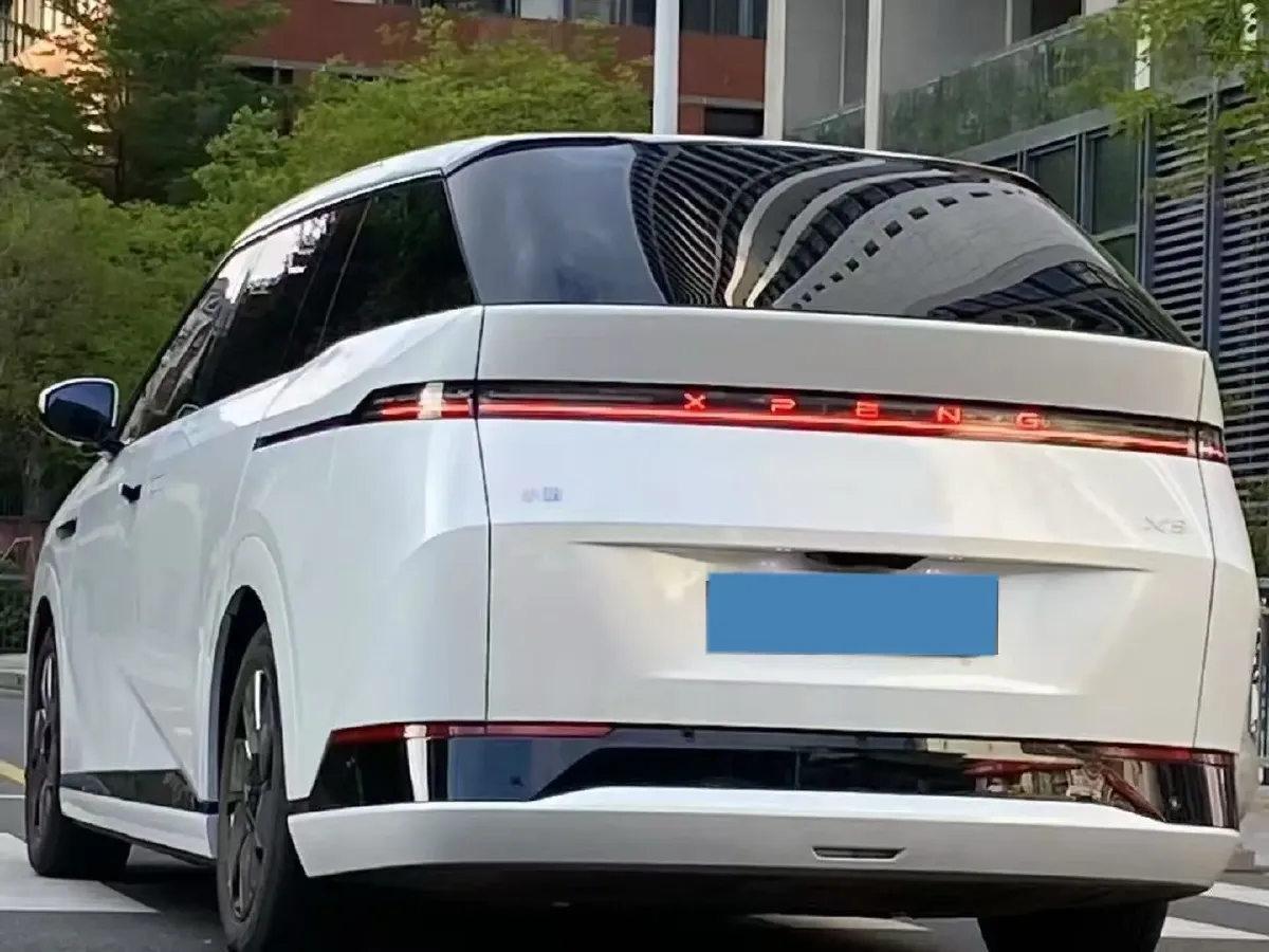 2024 Xpeng X9 BEV 84.5KWH,autocango,china used car exporter,china ev exporter,chinese used car exporter,chinese used ev exporter