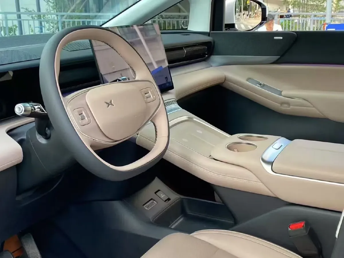 2024 Xpeng X9 BEV 84.5KWH,autocango,china used car exporter,china ev exporter,chinese used car exporter,chinese used ev exporter