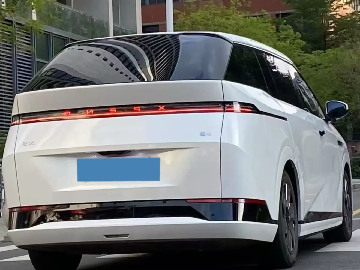 2024 Xpeng X9 BEV 84.5KWH,autocango,china used car exporter,china ev exporter,chinese used car exporter,chinese used ev exporter