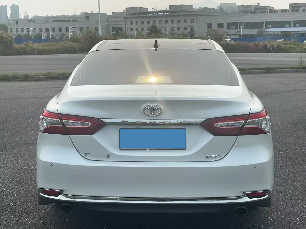 2021 Toyota Camry 2.5L 209HP L4 8AT,autocango,china used car exporter,china ev exporter,chinese used car exporter,chinese used ev exporter