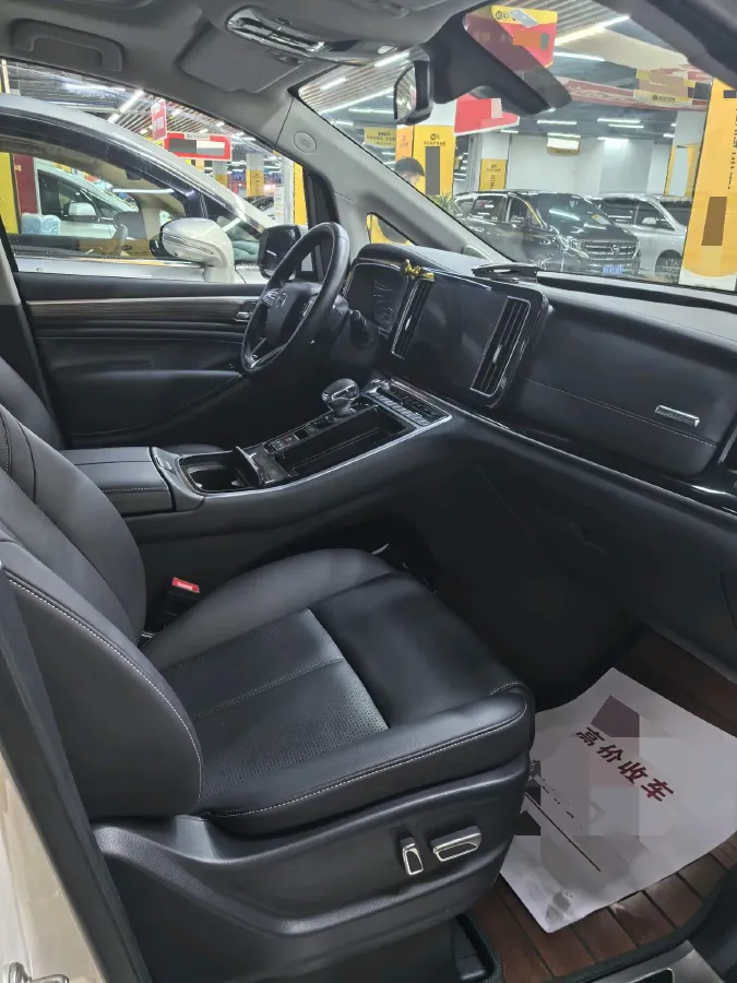 2021 GAC Trumpchi M8 2.0T 252HP L4 8AT,autocango,china used car exporter,china ev exporter,chinese used car exporter,chinese used ev exporter