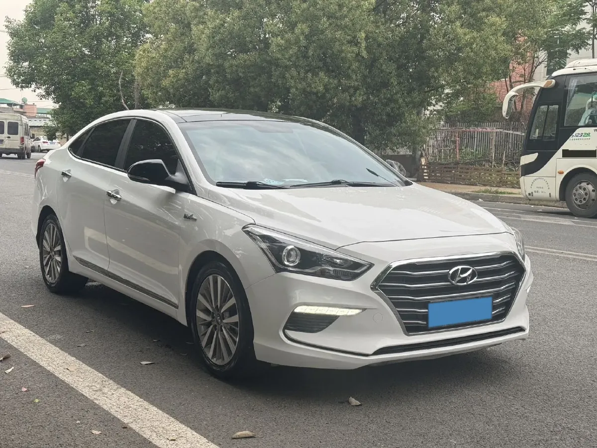 2017 Hyundai Mistra 1.6T 175HP L4 7DCT,autocango,china used car exporter,china ev exporter,chinese used car exporter,chinese used ev exporter