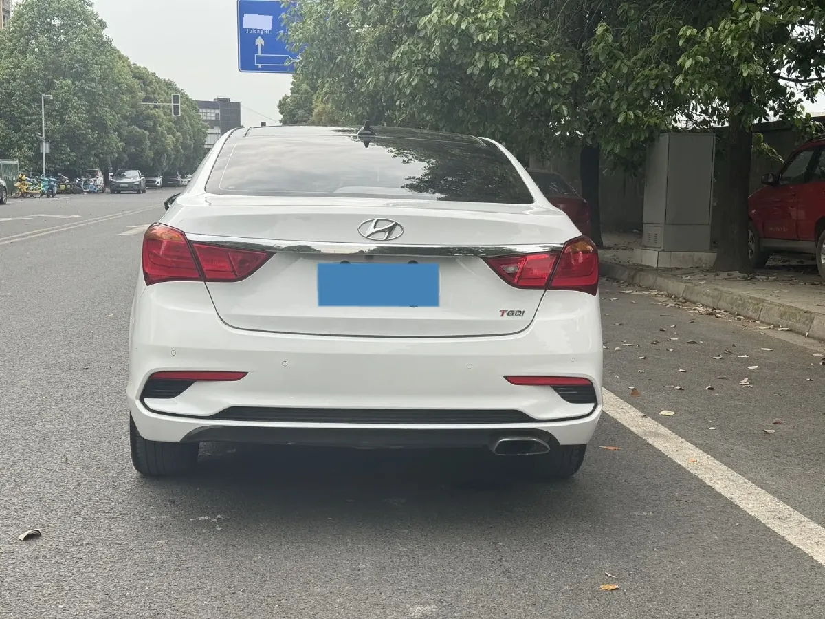 2017 Hyundai Mistra 1.6T 175HP L4 7DCT,autocango,china used car exporter,china ev exporter,chinese used car exporter,chinese used ev exporter