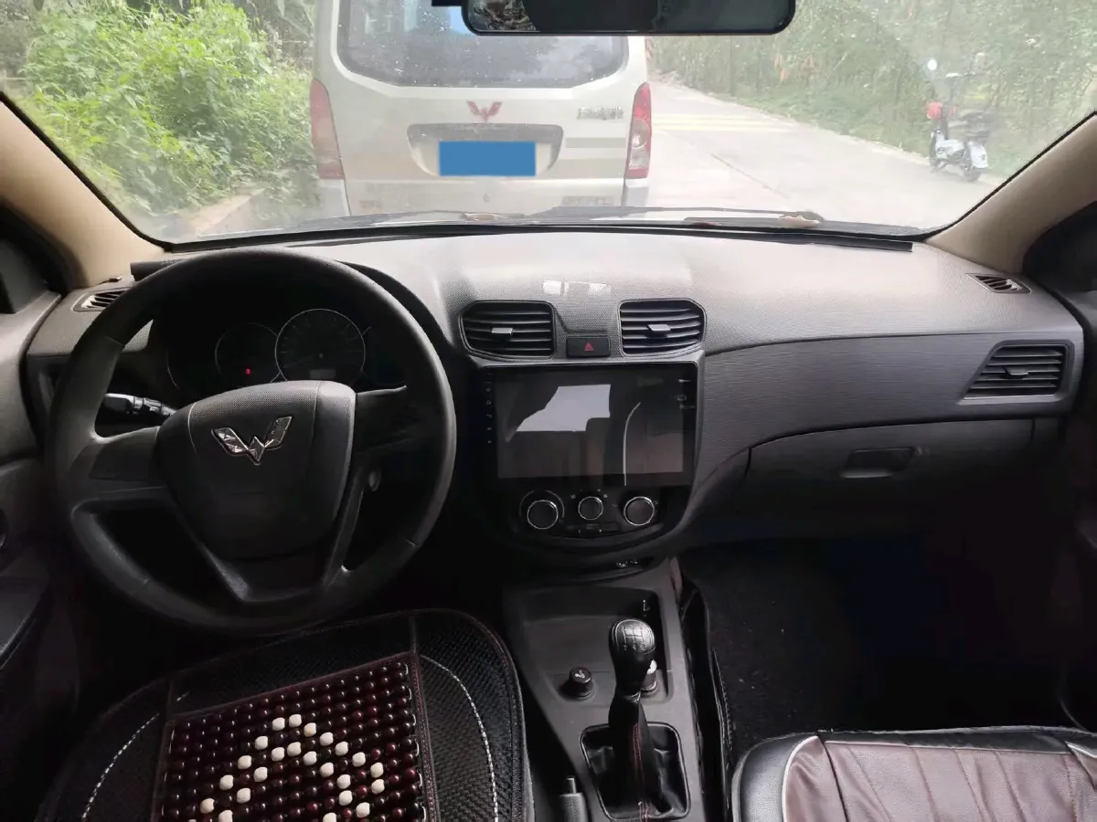 2018 WuLing HongGuang 1.5L 105HP L4 5MT,autocango,china used car exporter,china ev exporter,chinese used car exporter,chinese used ev exporter