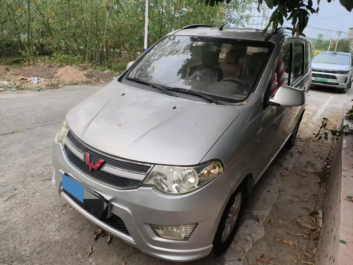 2018 WuLing HongGuang 1.5L 105HP L4 5MT,autocango,china used car exporter,china ev exporter,chinese used car exporter,chinese used ev exporter