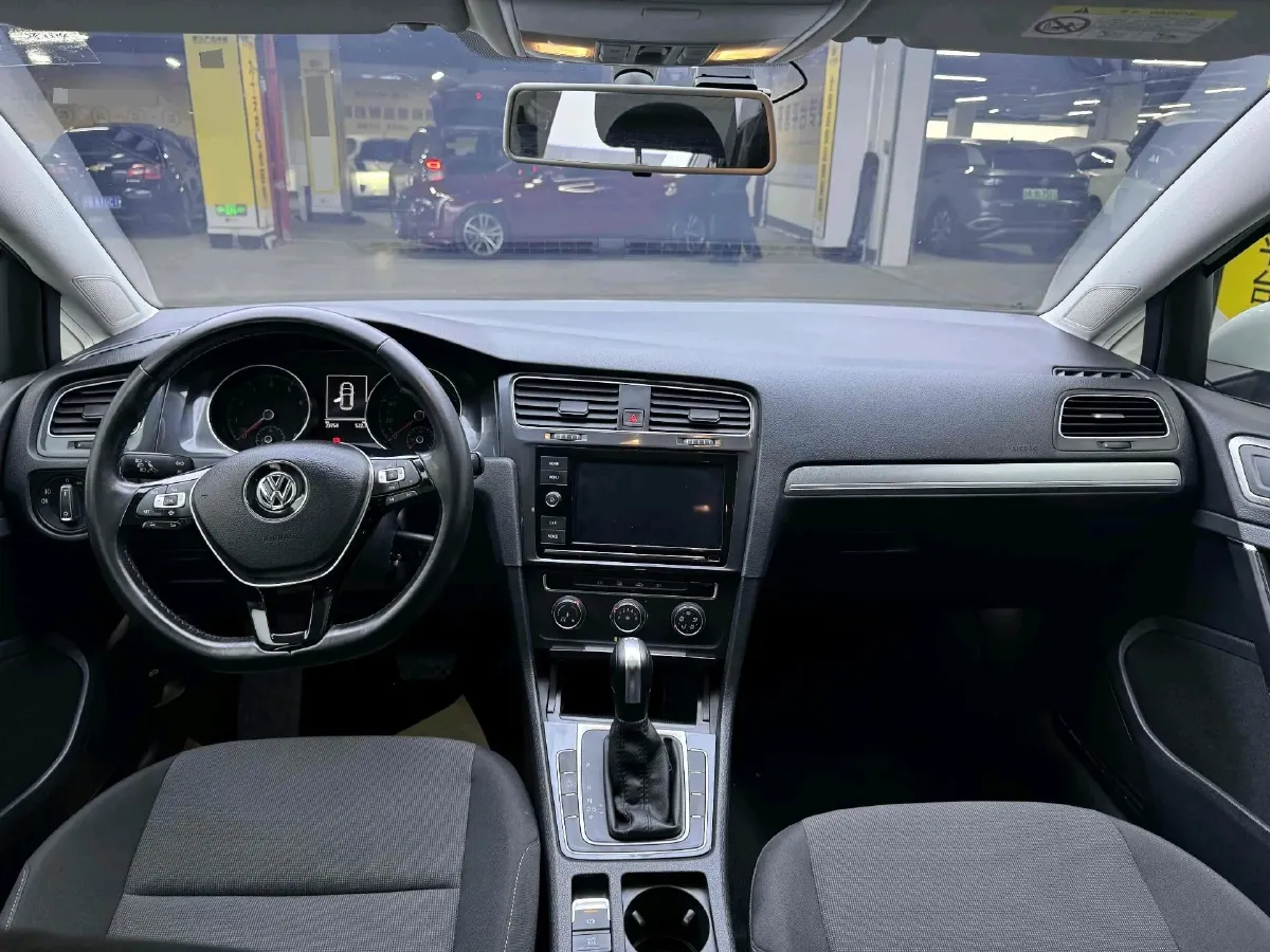 2019 Volkswagen Golf 1.2T 116HP L4 7DCT,autocango,china used car exporter,china ev exporter,chinese used car exporter,chinese used ev exporter