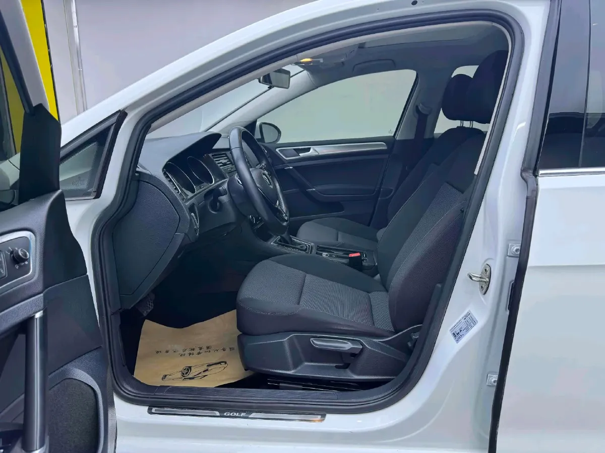 2019 Volkswagen Golf 1.2T 116HP L4 7DCT,autocango,china used car exporter,china ev exporter,chinese used car exporter,chinese used ev exporter