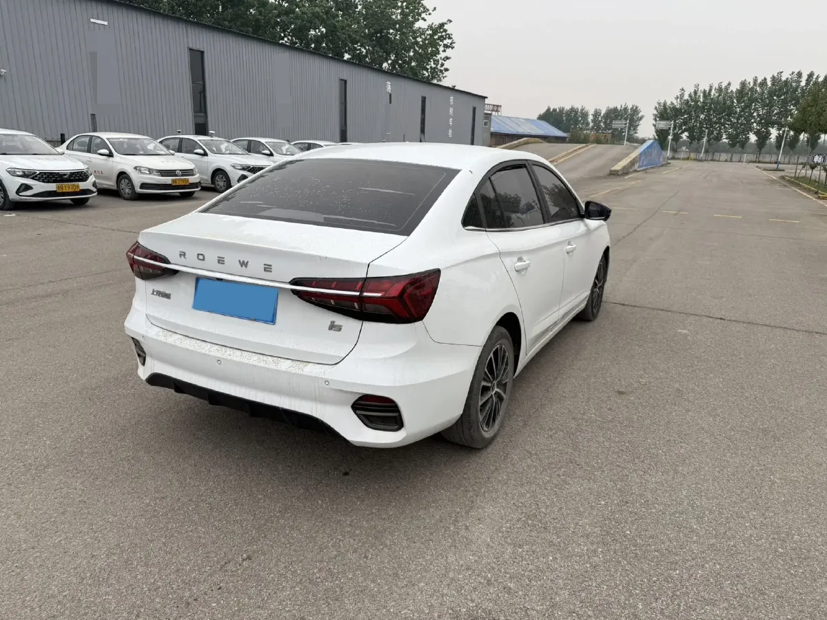 2021 Roewe i5 1.5L 120HP L4 CVT,autocango,china used car exporter,china ev exporter,chinese used car exporter,chinese used ev exporter