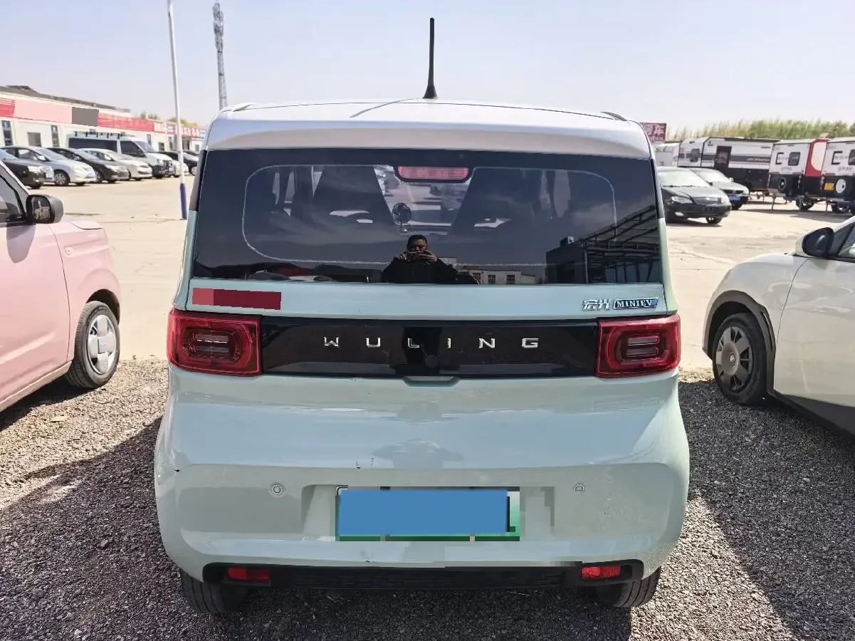 2021 WuLing HongGuang MINI EV BEV 13.9KWH,autocango,china used car exporter,china ev exporter,chinese used car exporter,chinese used ev exporter