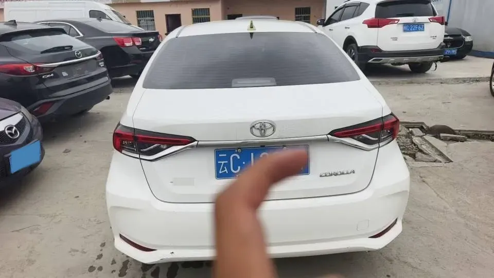 2021 Toyota Corolla 1.2T 116HP L4 CVT,autocango,china used car exporter,china ev exporter,chinese used car exporter,chinese used ev exporter