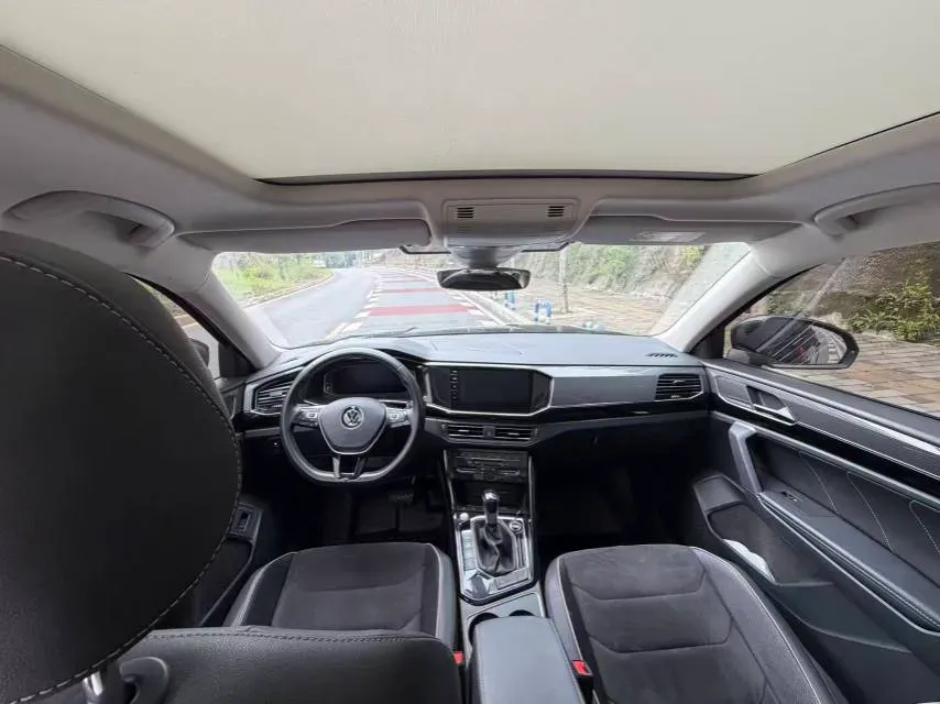 2020 Volkswagen Tayron 2.0T 186HP L4 7DCT,autocango,china used car exporter,china ev exporter,chinese used car exporter,chinese used ev exporter