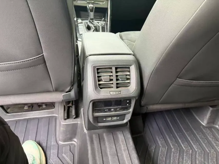 2020 Volkswagen Tayron 2.0T 186HP L4 7DCT,autocango,china used car exporter,china ev exporter,chinese used car exporter,chinese used ev exporter