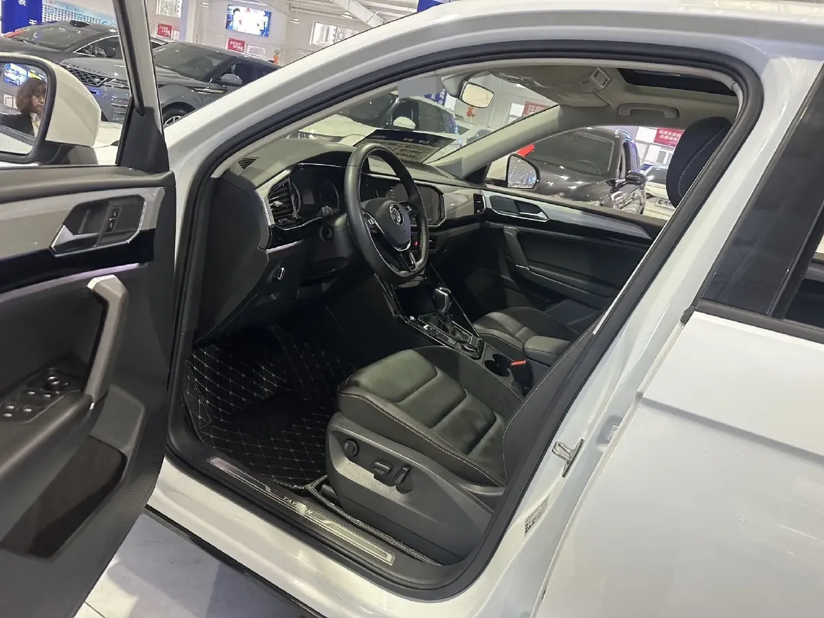 2020 Volkswagen Tayron 2.0T 186HP L4 7DCT,autocango,china used car exporter,china ev exporter,chinese used car exporter,chinese used ev exporter