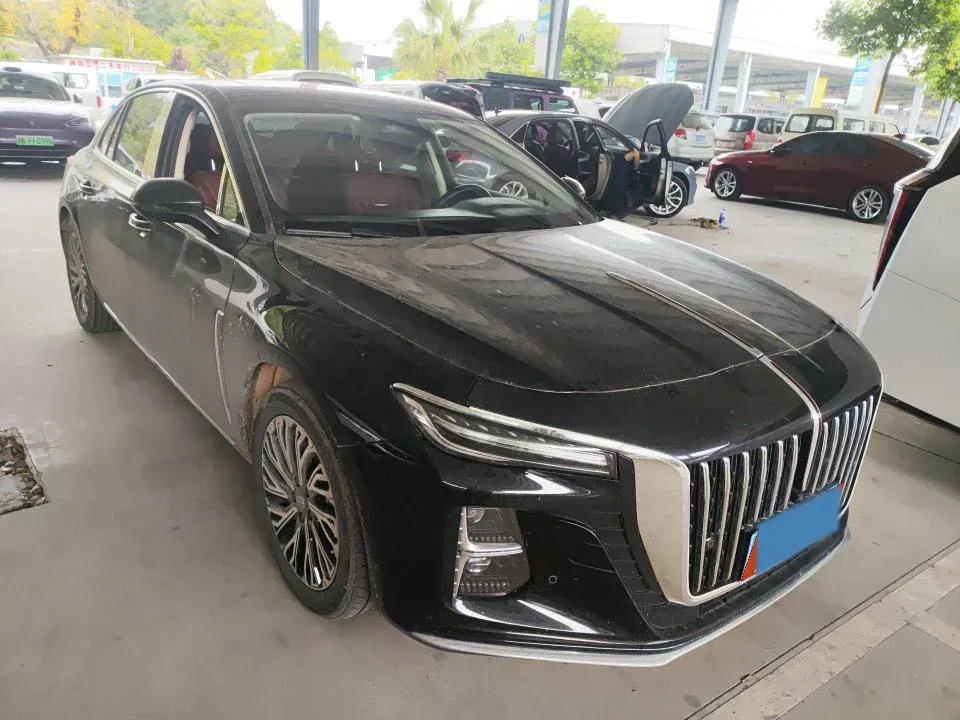 2023 HongQi H5 2.0T 224HP L4 8AT,autocango,china used car exporter,china ev exporter,chinese used car exporter,chinese used ev exporter