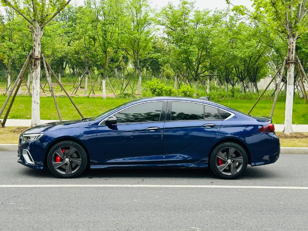 2019 Buick Larcosse 2.0T 241HP L4 9AT,autocango,china used car exporter,china ev exporter,chinese used car exporter,chinese used ev exporter