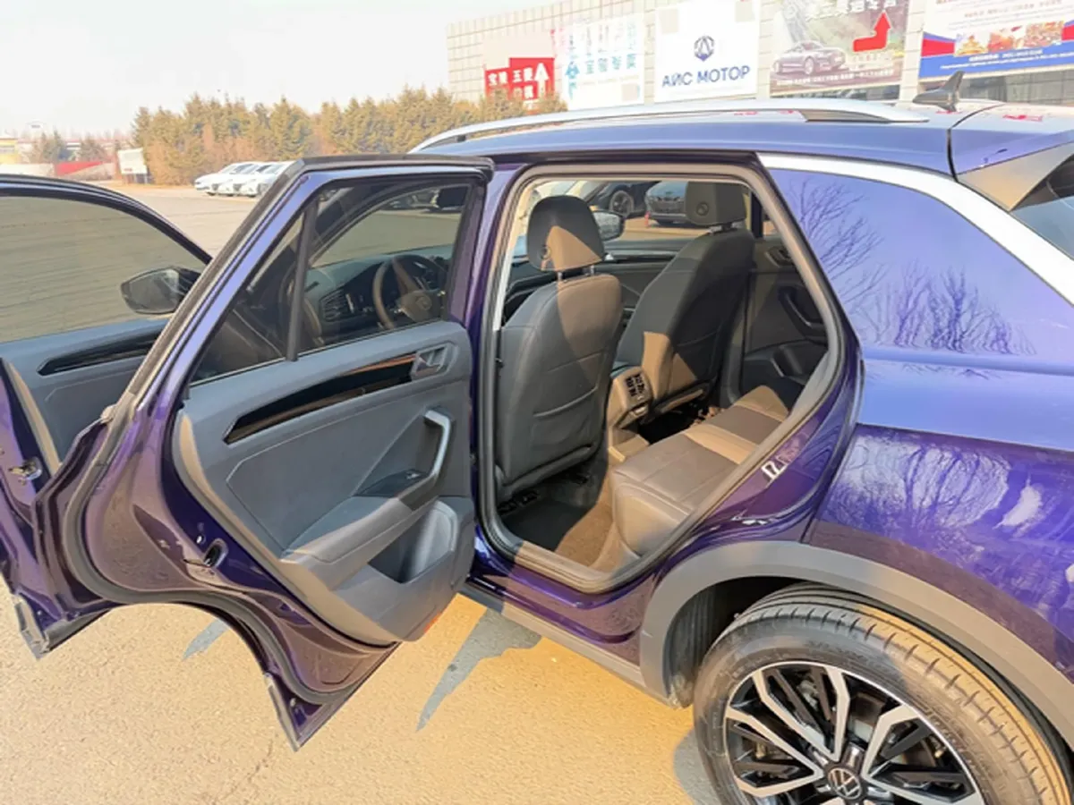 2022 Volkswagen T-Roc 1.4T 150HP L4 7DCT,autocango,china used car exporter,china ev exporter,chinese used car exporter,chinese used ev exporter