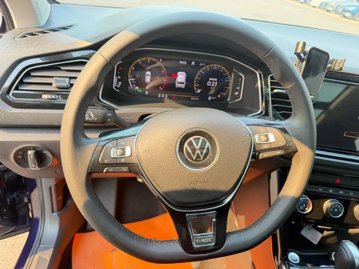 2022 Volkswagen T-Roc 1.4T 150HP L4 7DCT,autocango,china used car exporter,china ev exporter,chinese used car exporter,chinese used ev exporter