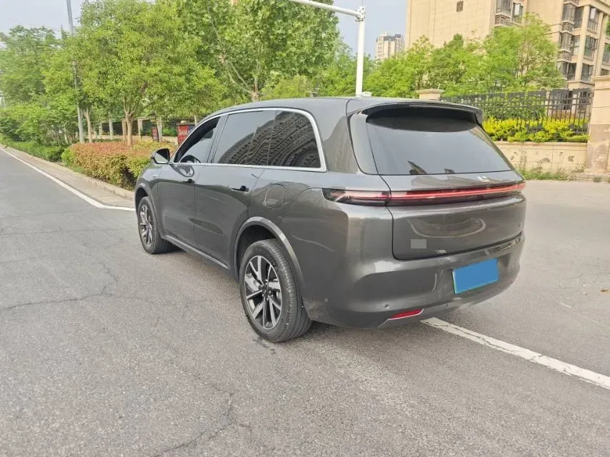 2023 Li L8 Range Extended 154HP REEV 40.9KWH,autocango,china used car exporter,china ev exporter,chinese used car exporter,chinese used ev exporter