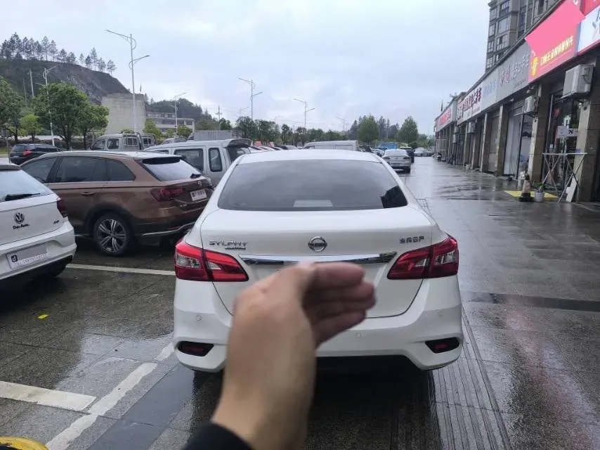 2022 Nissan Sylphy 1.6L 122HP L4 CVT,autocango,china used car exporter,china ev exporter,chinese used car exporter,chinese used ev exporter