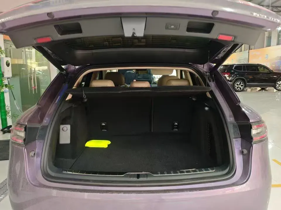 2025 AITO AITO M5 1.5T 152HP L4 REEV 42KWH,autocango,china used car exporter,china ev exporter,chinese used car exporter,chinese used ev exporter