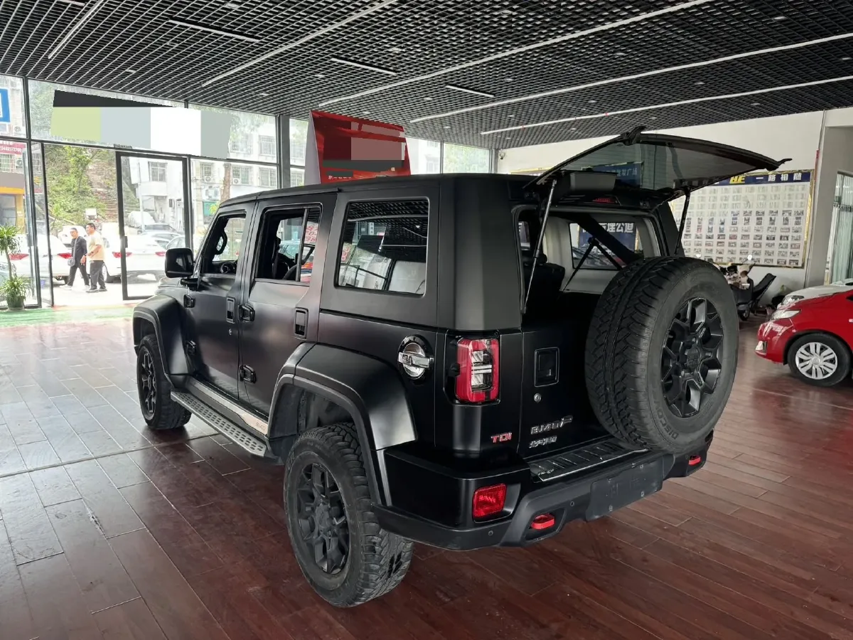 2023 Beijing BJ40 2.0T 163HP L4 8AT,autocango,china used car exporter,china ev exporter,chinese used car exporter,chinese used ev exporter