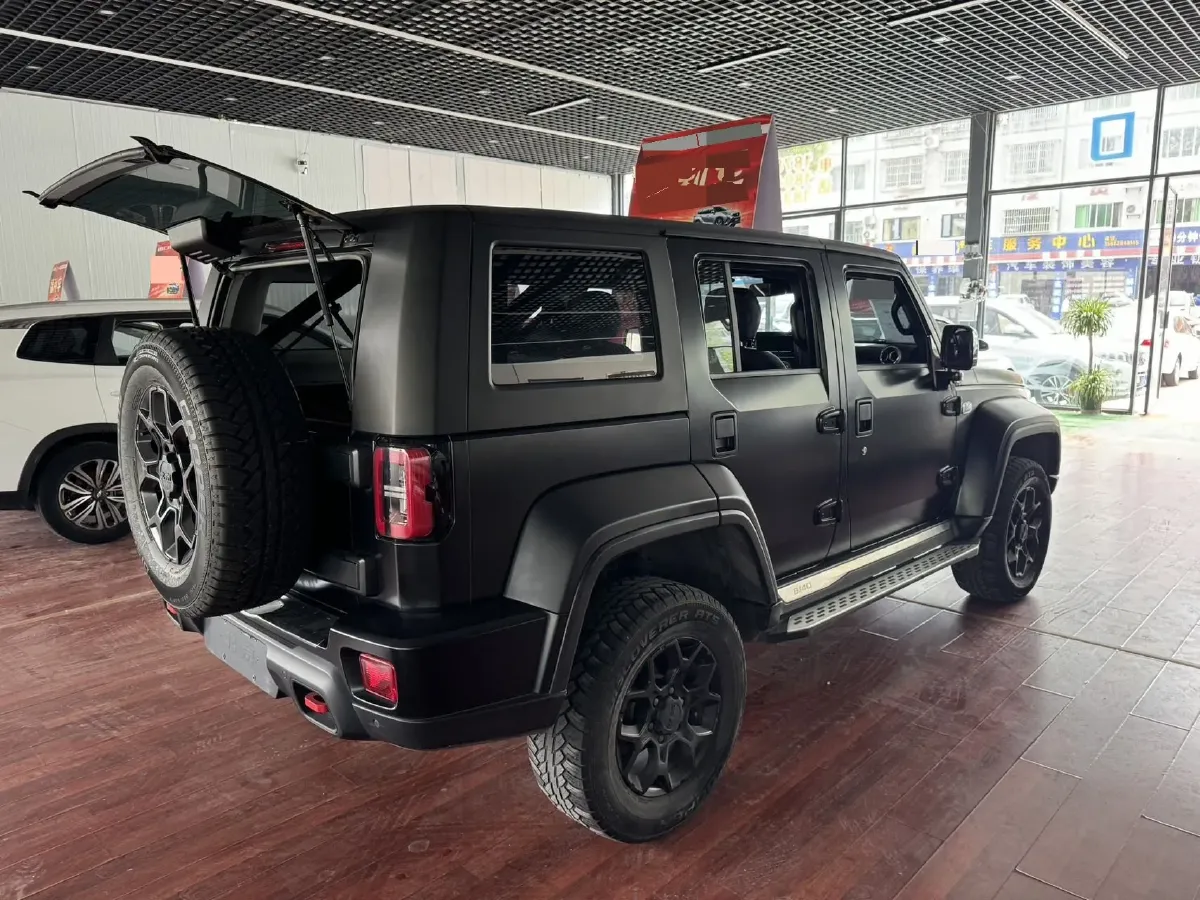 2023 Beijing BJ40 2.0T 163HP L4 8AT,autocango,china used car exporter,china ev exporter,chinese used car exporter,chinese used ev exporter