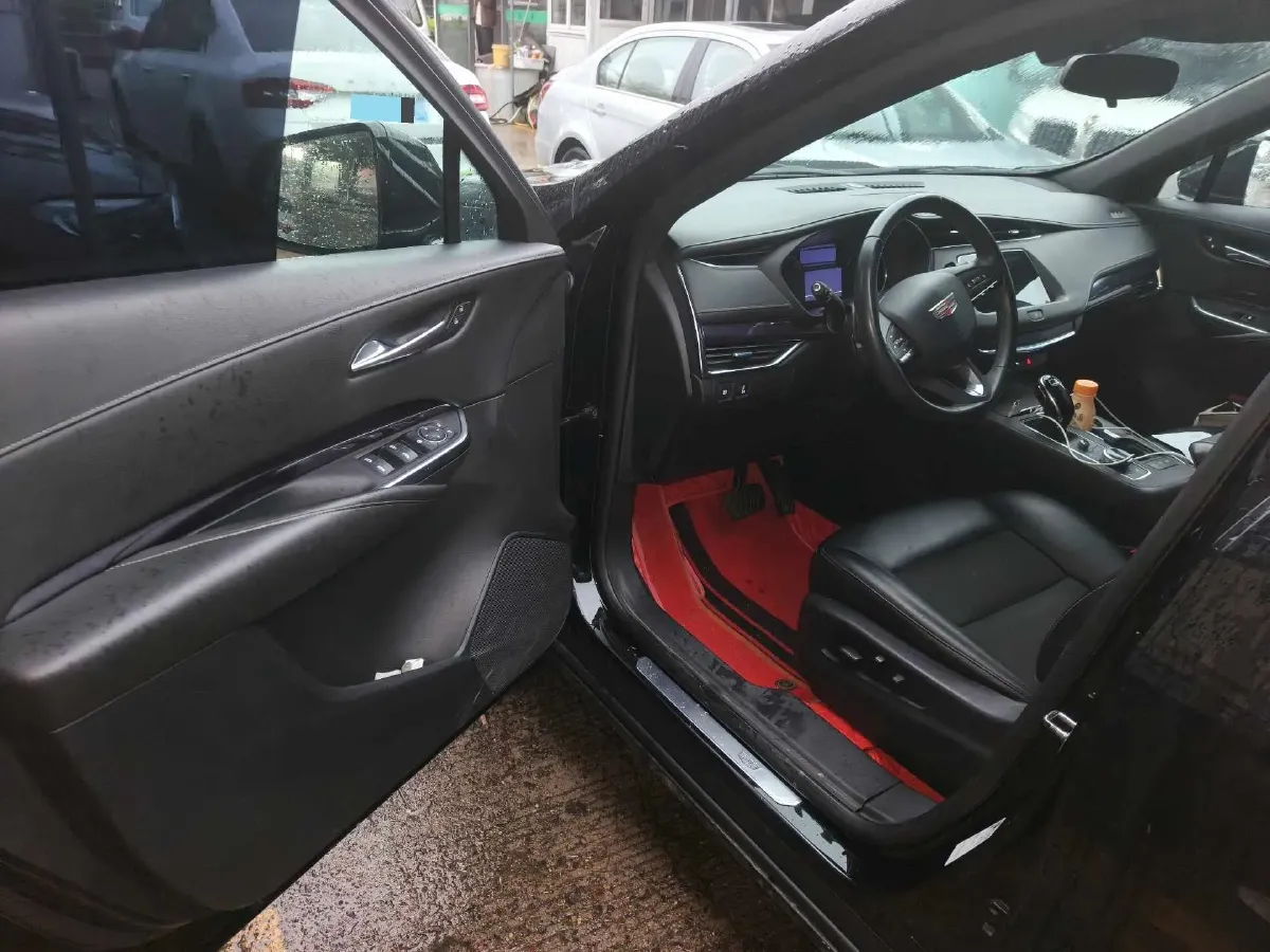 2022 Cadillac XT4 2.0T 237HP L4 9AT,autocango,china used car exporter,china ev exporter,chinese used car exporter,chinese used ev exporter