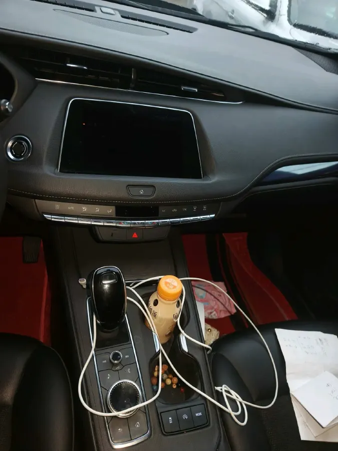 2022 Cadillac XT4 2.0T 237HP L4 9AT,autocango,china used car exporter,china ev exporter,chinese used car exporter,chinese used ev exporter