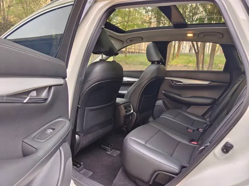 2018 Infiniti QX30 2.0T 211HP L4 7DCT,autocango,china used car exporter,china ev exporter,chinese used car exporter,chinese used ev exporter