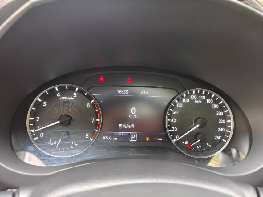 2018 Infiniti QX30 2.0T 211HP L4 7DCT,autocango,china used car exporter,china ev exporter,chinese used car exporter,chinese used ev exporter